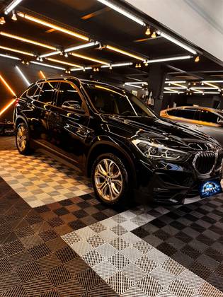 BMW X1 2.0 16V TURBO ACTIVEFLEX SDRIVE20I OUTDOOR 4P AUTOMÁTICO BMW X1 2.0 16V TURBO ACTIVEFLEX SDRIVE20I OUTDOOR 4P AUTOMÁTICO